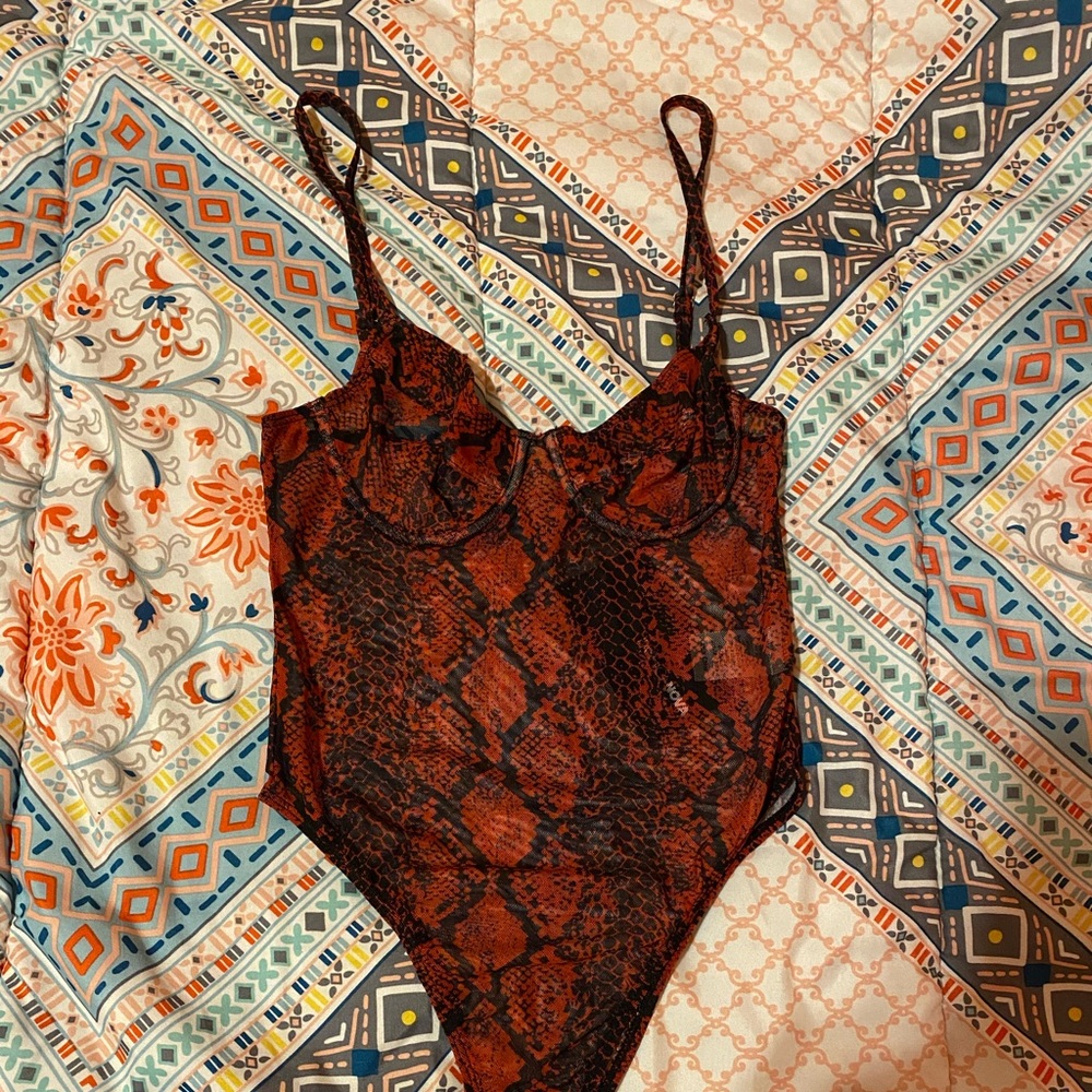 Can’t get enough bodysuit from fashion nova